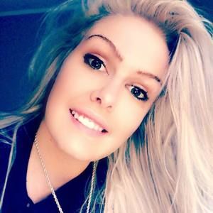 Meet your Posher, Derrick